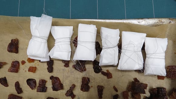 Carmelstückchen verpackt